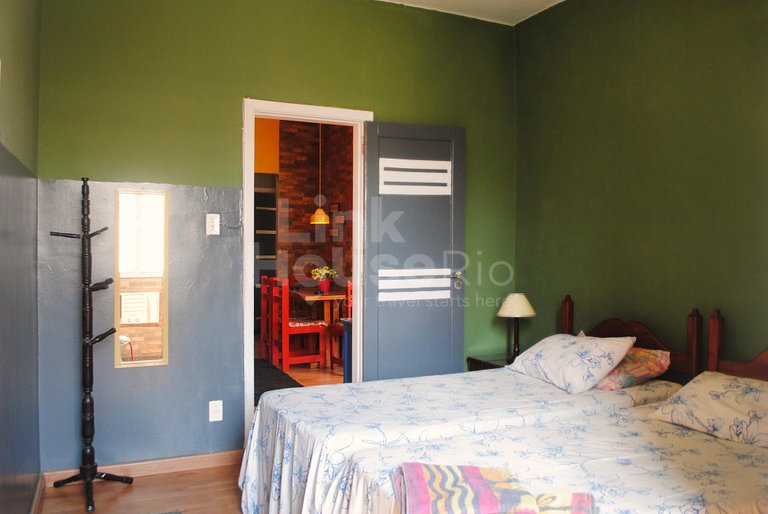 Linkhouse - COLORIDO E ACONCHEGANTE APARTAMENTO NO CORAÇÃO D