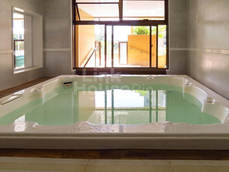 Apart Hotel & Fantastic Beach View 2-BDR - B1-002