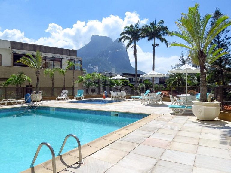 Apart Hotel & Fantastic Beach View 2-BDR - B1-002