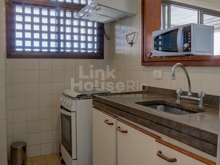 Apart Hotel & Fantastic Beach View 2-BDR - B1-002