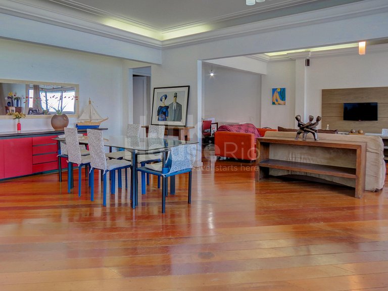 Luxury Beach Front 3 Bdr. in Copacabana C11-001*