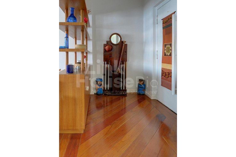 Luxury Beach Front 3 Bdr. in Copacabana C11-001*