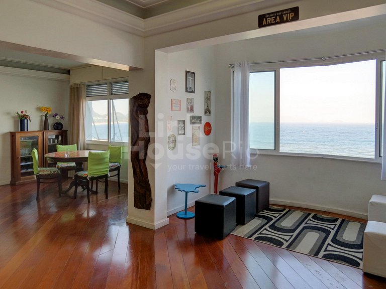 Luxury Beach Front 3 Bdr. in Copacabana C11-001*