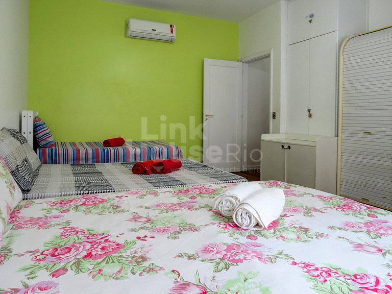 Luxury Beach Front 3 Bdr. in Copacabana C11-001*