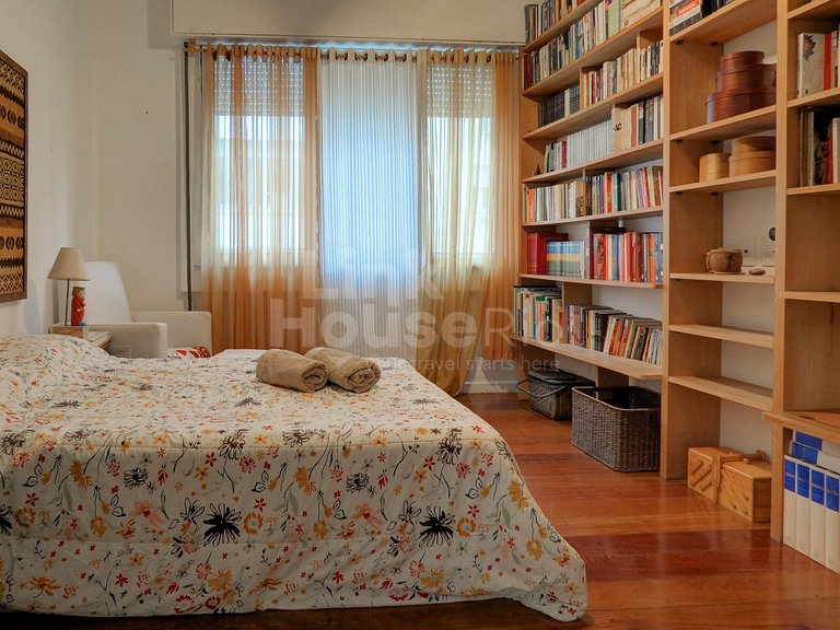 Luxury Beach Front 3 Bdr. in Copacabana C11-001*