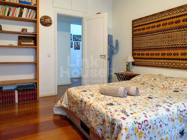 Luxury Beach Front 3 Bdr. in Copacabana C11-001*