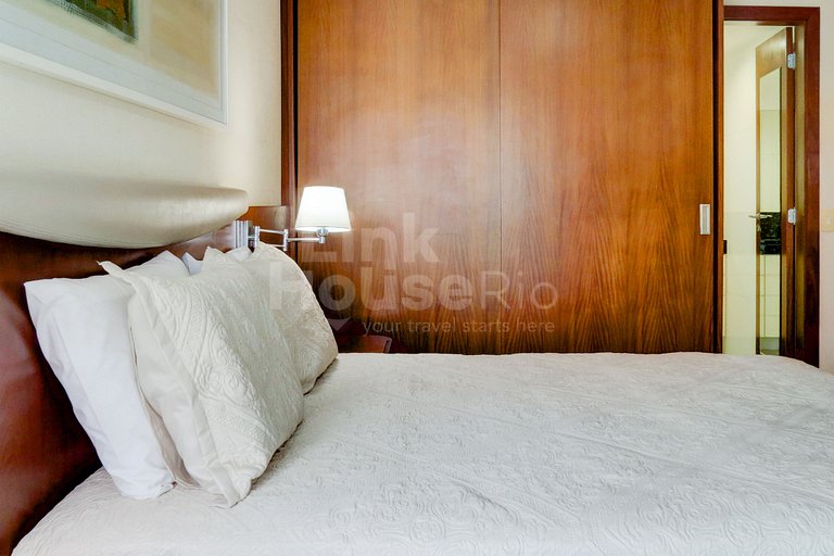 Linkhouse Rio: SEU FLAT COM VARANDA E VISTA NA QUADRA DA PRA