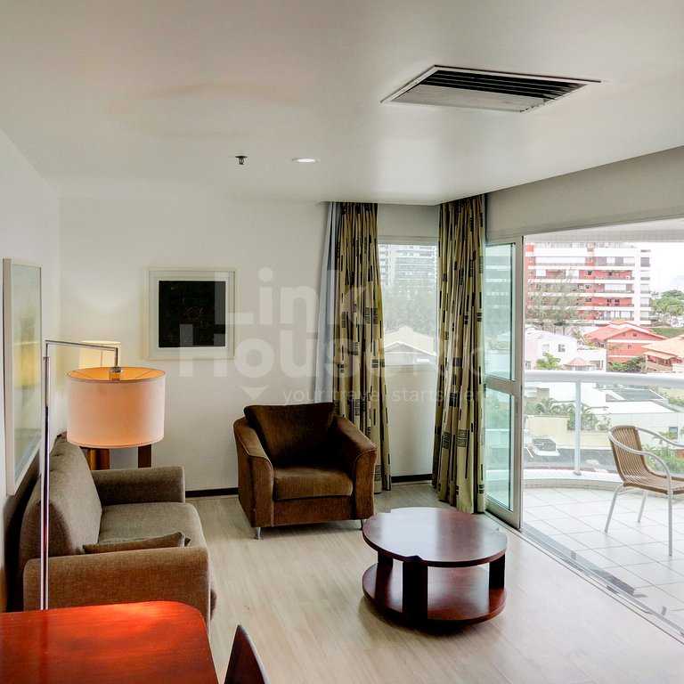 Linkhouse Rio: SEU FLAT COM VARANDA E VISTA NA QUADRA DA PRA