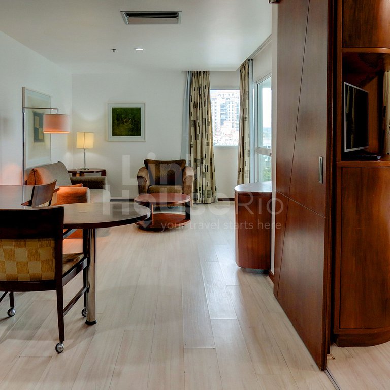 Linkhouse Rio: YOUR FLAT WITH BALCONY AND BEACH VIEW - BARRA