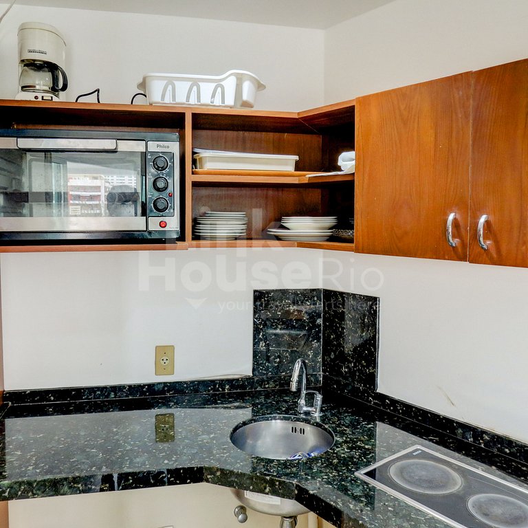 Linkhouse Rio: YOUR FLAT WITH BALCONY AND BEACH VIEW - BARRA