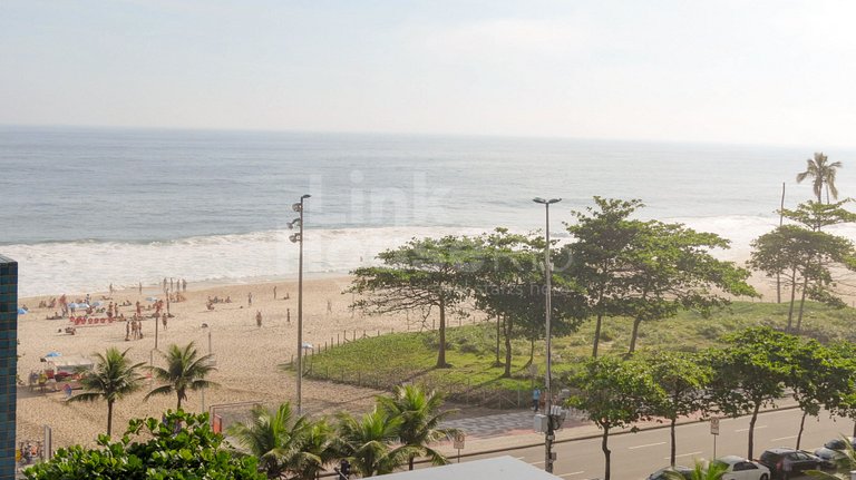 Cobertura Gigante com Piscina e Vista Mar em Ipanema Y1-0036