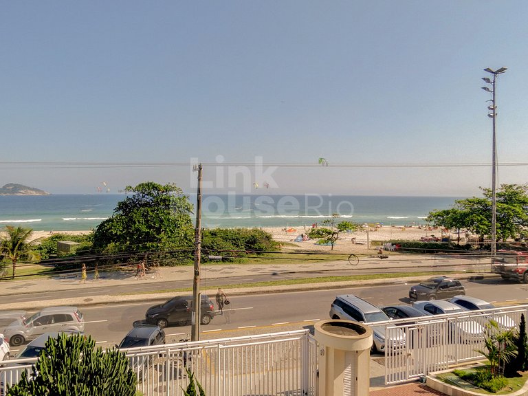 Vista Mar e Muito Confort no Melhor Ponto da Barra B1-0027