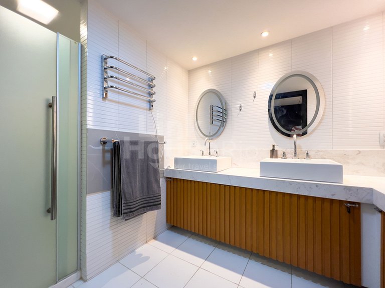 Luxury With Incredible Sea View B11-0013