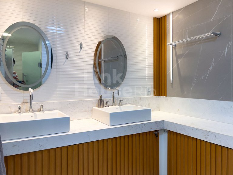 Luxury With Incredible Sea View B11-0013