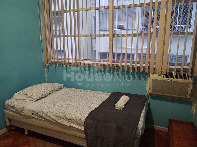 Economic & Cosy 3-BDR Copacabana C2-001