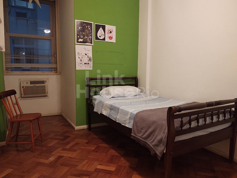 Economic & Cosy 3-BDR Copacabana C2-001