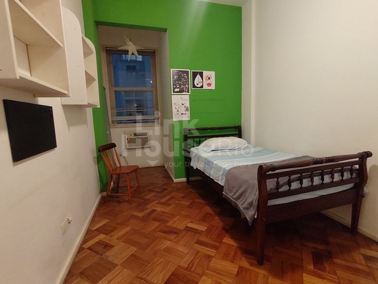 Economic & Cosy 3-BDR Copacabana C2-001