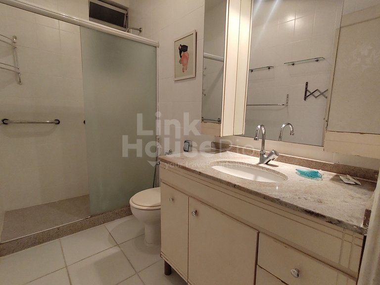 Economic & Cosy 3-BDR Copacabana C2-001