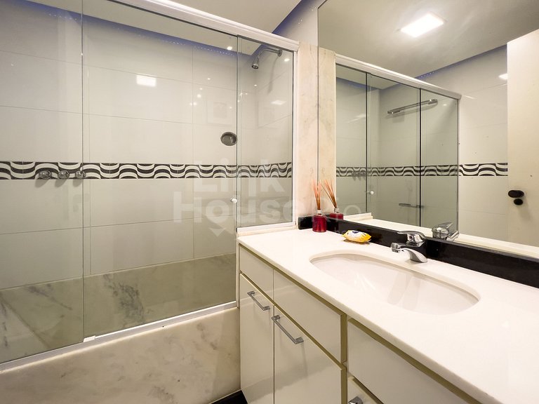Your VIP cabin at Ipanema sunset A1-009