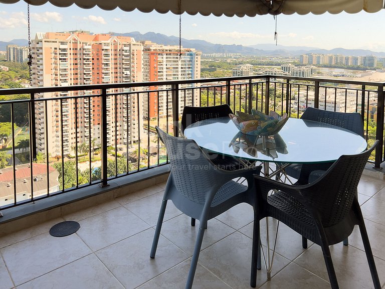 Aconchegante Flat com Varanda Grande e Vista Linda da Barra