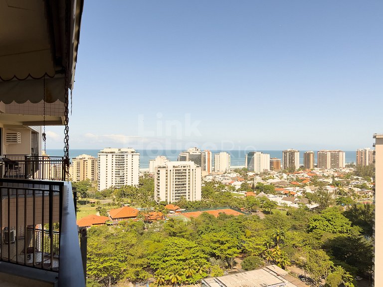 Aconchegante Flat com Varanda Grande e Vista Linda da Barra