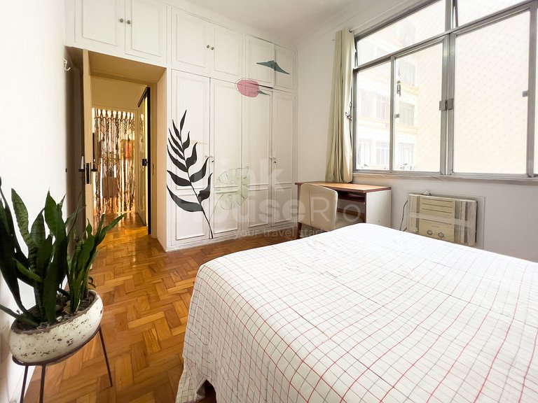 Apartamento Lindo e Confortável de Lado à Praia de Copacaban