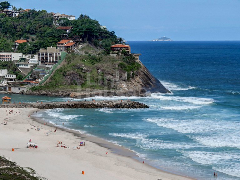 Apart Hotel & Fantastic Beach View 2-BDR - B1-002
