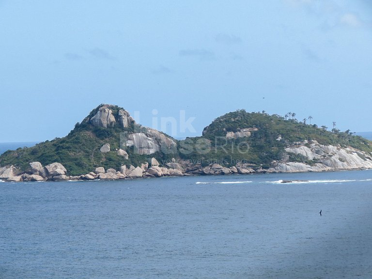 Apart Hotel & Fantastic Beach View 2-BDR - B1-002