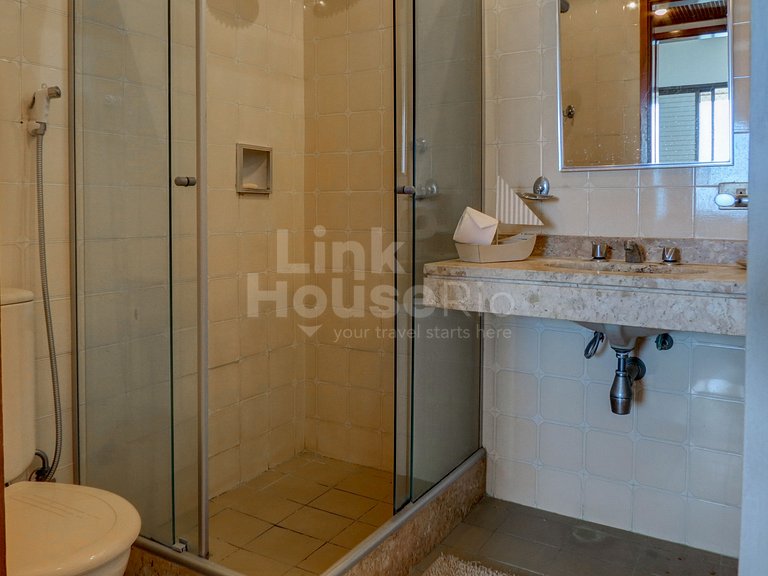 Apart Hotel & Fantastic Beach View 2-BDR - B1-002