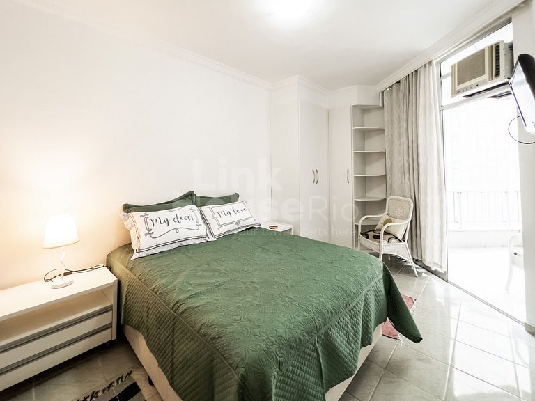 Beautiful Flat with Beach View and Balcony B1-004