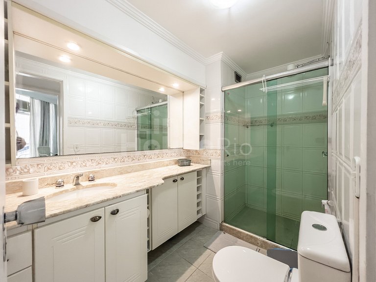 Beautiful Flat with Beach View and Balcony B1-004
