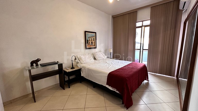 Apartamento Espaçoso a 1 quadra da praia B2-001