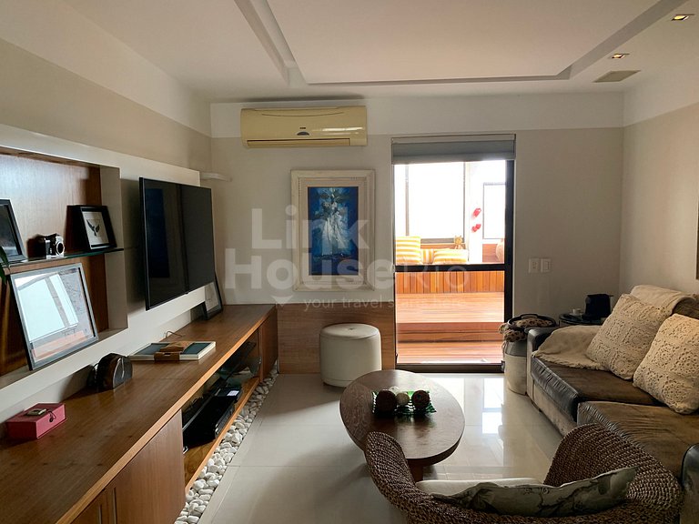 Cobertura Duplex com piscina e Vista Mar B11-0018