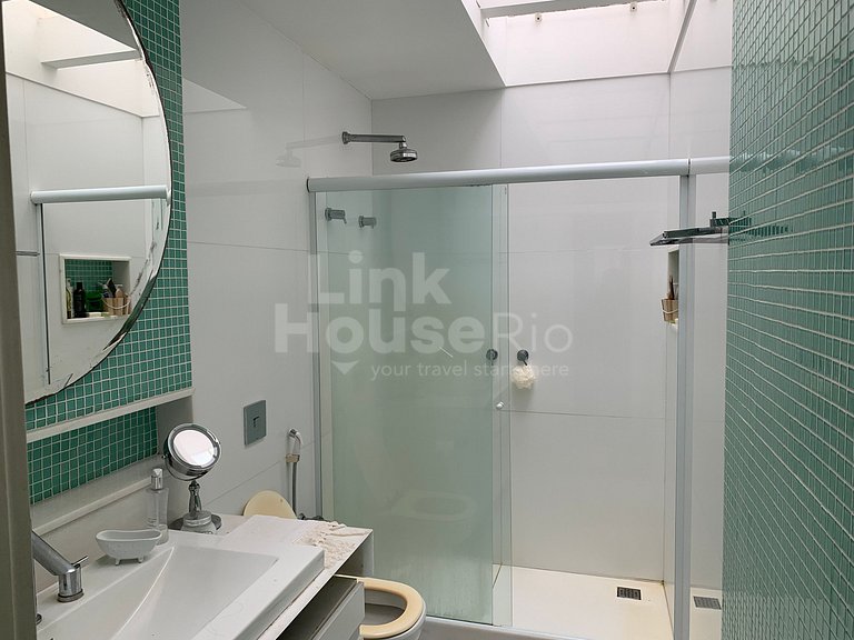 Cobertura Duplex com piscina e Vista Mar B11-0018