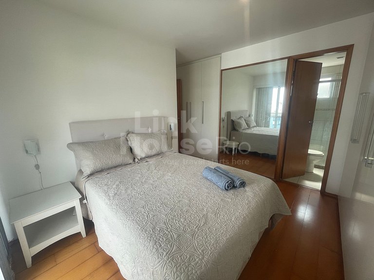 Apartamento na melhor localização da Praia do Pepe B1-0033