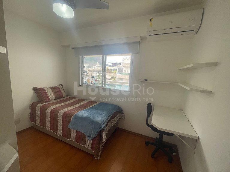 Apartamento na melhor localização da Praia do Pepe B1-0033