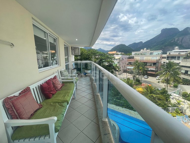Apartamento na melhor localização da Praia do Pepe B1-0033