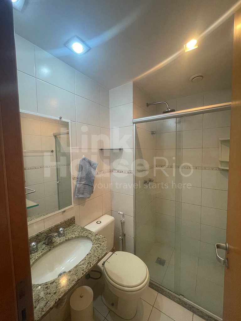 Apartamento na melhor localização da Praia do Pepe B1-0033